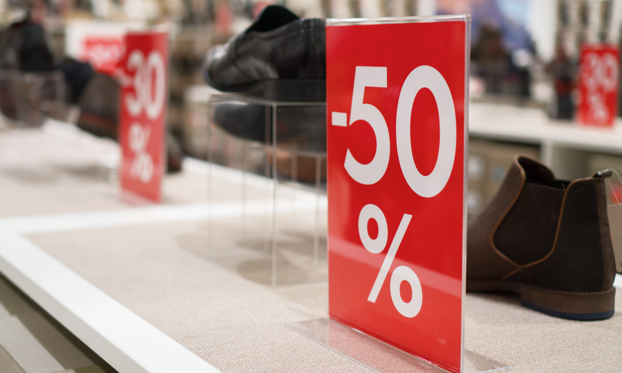 How to drive retail sales with an effective signage